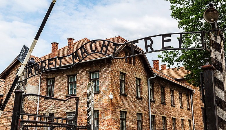 Auschwitz & Krakow <span> 1 day tour from Warsaw</span> - 6 - Wroclaw Tours