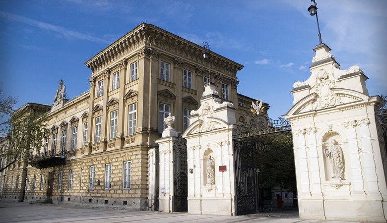 Private 6h Warsaw Tour <span>with guide & transport</span> - 1 - Wroclaw Tours