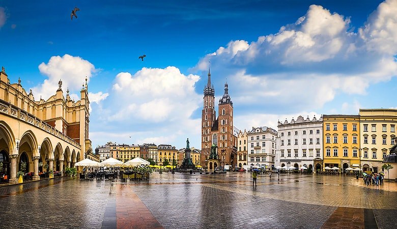 Auschwitz & Krakow <span> 1 day tour from Warsaw</span> - 18 - Wroclaw Tours